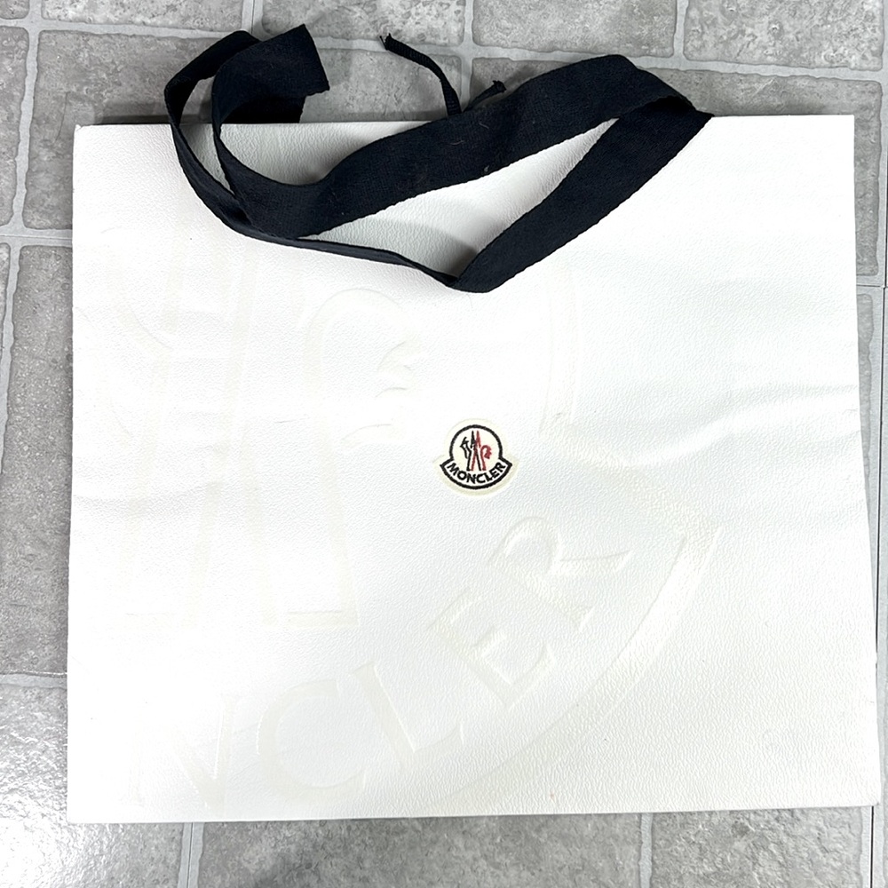 Monclear shopping bag paper white 12”:14”